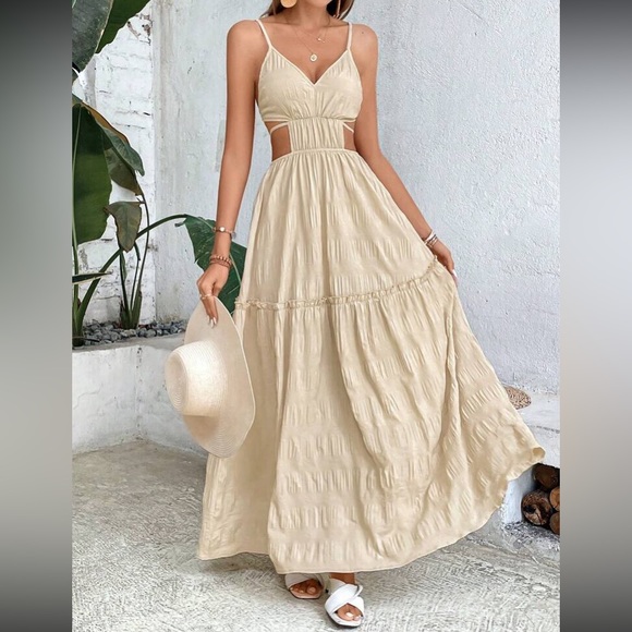 Boho backless open back ruffle hem dress